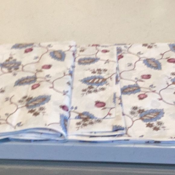 Matouk Schumacher
MARYAM BY MATOUK QUEEN /FULL FLAT SHEET - Picture 3 of 5